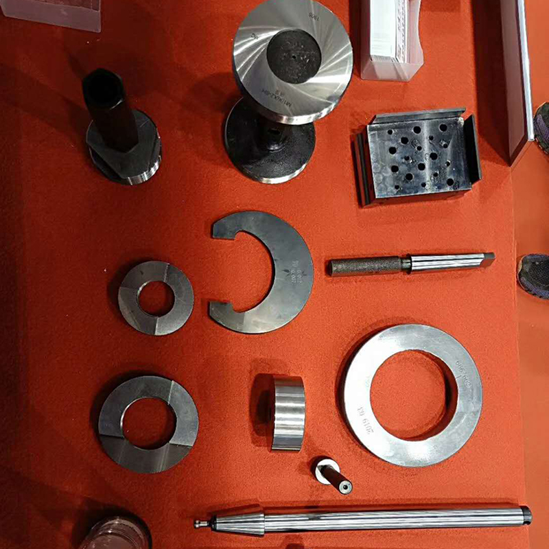 Leghjite più nantu à i calibre di l’anelli sò usati per verificà