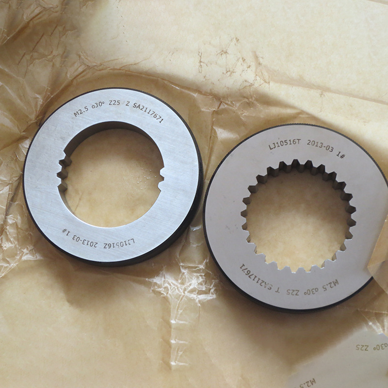 Leghjite più nantu à u standard di Gauge Spline